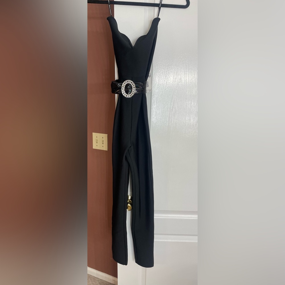New Bella barnett Bandage Strapless Jumpsuit with belt size Small.